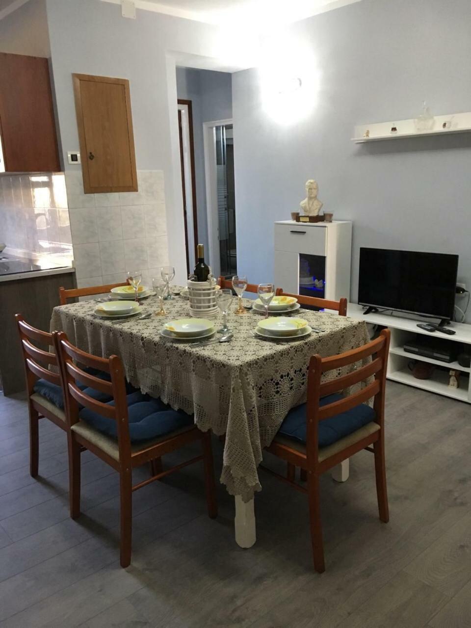 Apartment Kumicic - 3 Bedrooms Ičići Kültér fotó