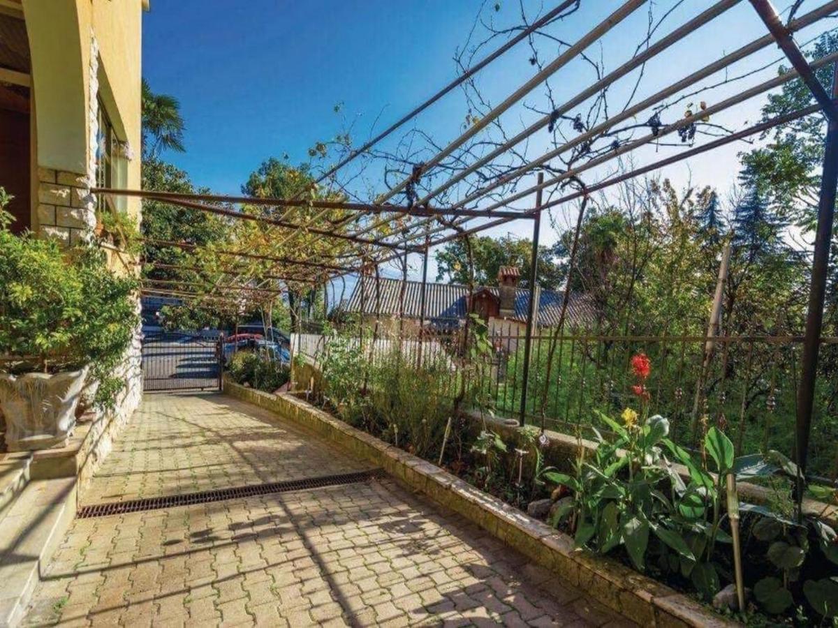 Apartment Kumicic - 3 Bedrooms Ičići Kültér fotó